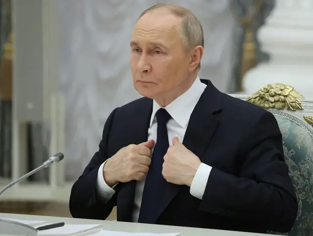 Є інтерес: Частина оточення Путіна активно обстоює припинення війни й перезавантаження відносин зі США, -  Осєчкін