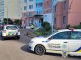 Мати була на кухні... У Києві 4-річна дитина випала з вікна 21 поверху