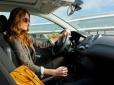 Зручно - не значить безпечно: Одна помилка в машині може зробити вас інвалідом
