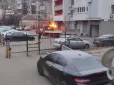 Полум'я перекинулось на фасад будинку: На Берестейському проспекті у Києві загорівся генератор (фото)