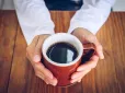 Кава з мінералкою: Як приготувати напій, що бадьорить краще за енергетик