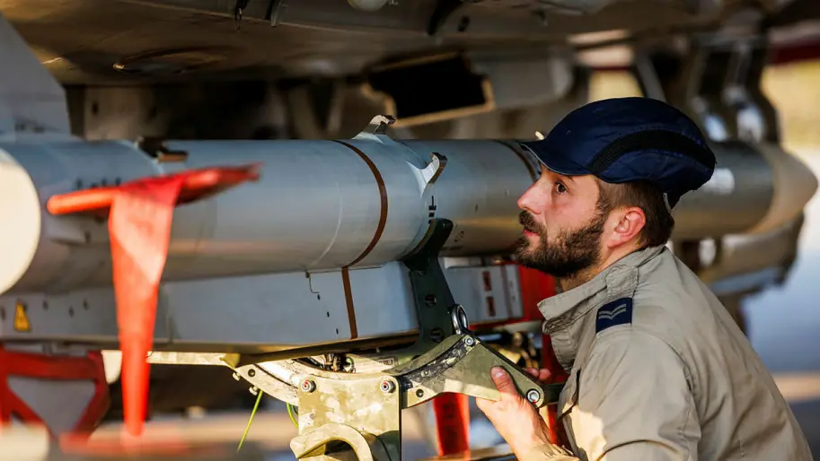 Готуються до оборони? Уряд Франції планує збільшити запаси ракет і дронів у 4 рази до 2030 року